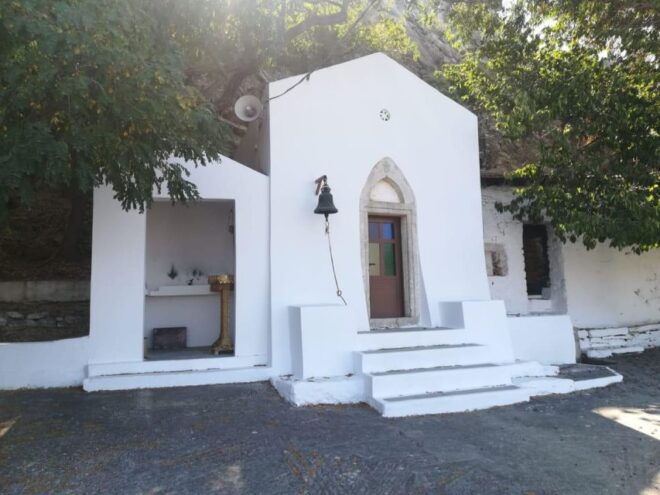 Safari: Juhtas Mount,Raki and Wine Destilary,Explore Crete - Directions