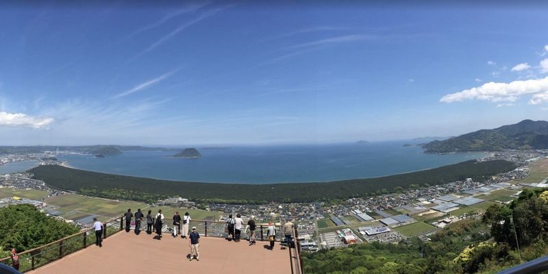 Saga Private Car Day Trip/Customized Itinerary: Yutoku Inari Shrine | Takeo City Library | Oouo Shrine | Karatsu Castle | Arita Ware (Porcelain) | Ureshino Onsen - Vehicle size, luggage, and extra costs