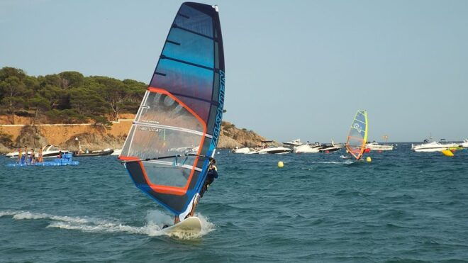 S´Agaró - Costa Brava: 2-hours Windsurfing Lesson - Description