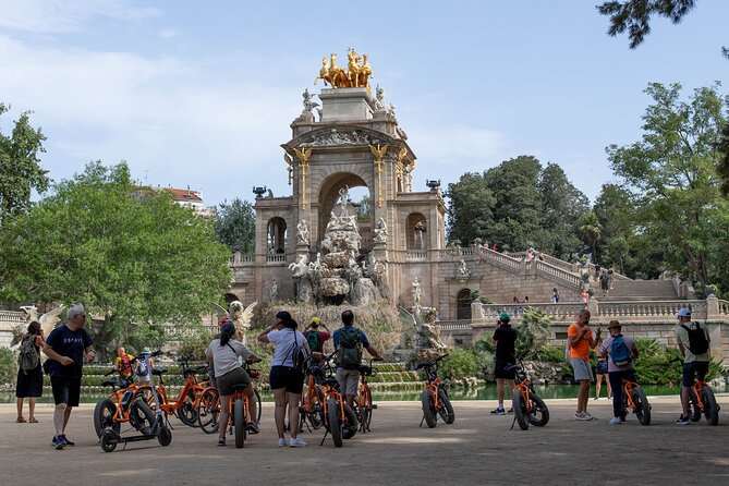Sagrada and The BEST Bike/e-Bike Tour in Barcelona, Local Guide - Group Size and Maximum Capacity