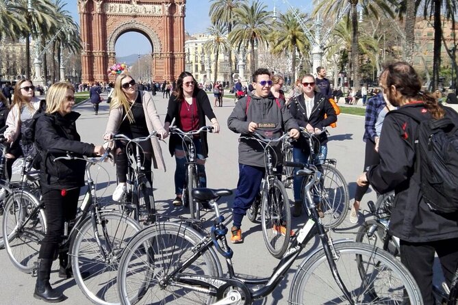 Sagrada Familia Bike Tour in Small Group - Meeting and Logistics