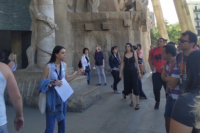 Sagrada Familia English Guided Tour & Optional Tower Access - Pricing and Booking Details