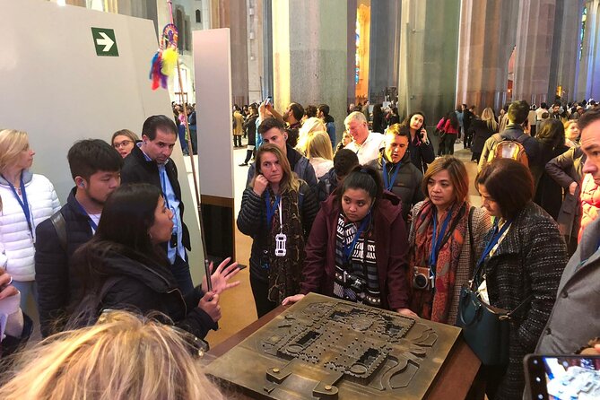 Sagrada Familia English Guided Tour & Optional Tower Access - Why Travelers Choose This Tour