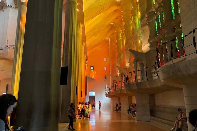 Sagrada Familia Experience Guided Tour - Tour Details