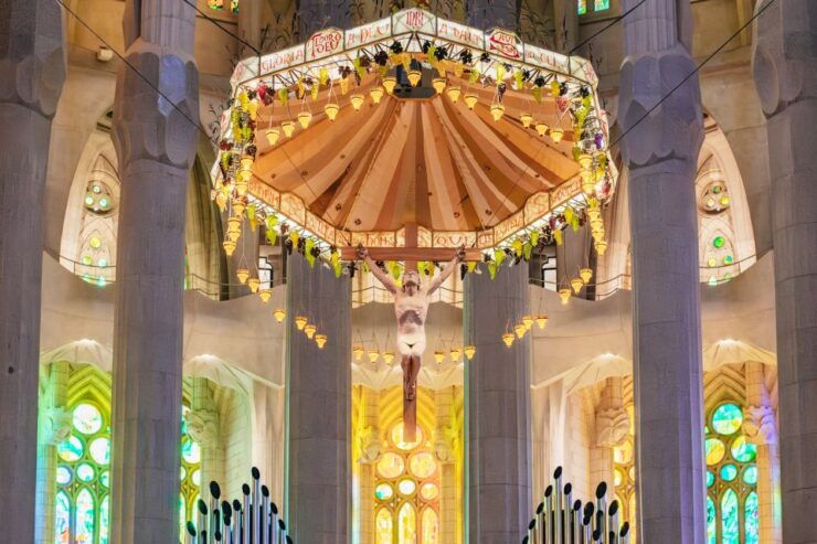 Sagrada Familia: Fast-Track Access Guided Tour - Highlights of the Sagrada Familia Tour