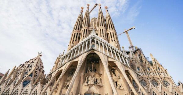 Sagrada Familia: Fast-Track Access Guided Tour - The Sum Up