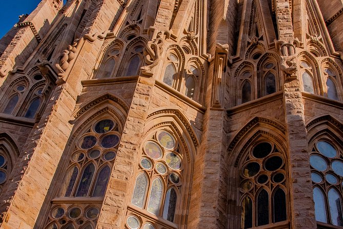 Sagrada Familia: Fast Track Guided Tour With Optional Tower - Additional Information