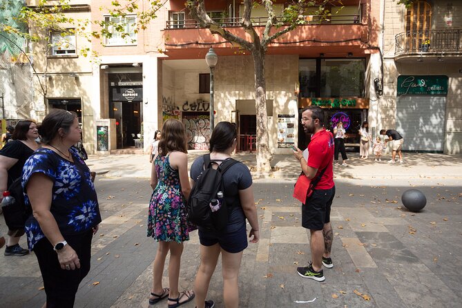 Sagrada Familia - Guided Tour & Skip the Line Access - Tips for Travelers