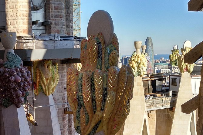 Sagrada Familia Guided Tour With Towers Access - Additional Information and Cancellation Policy