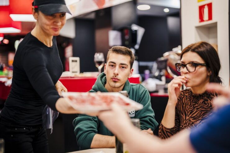 Sagrada Familia Jamón Iberico Masterclass With Wine Tasting - Activity Information