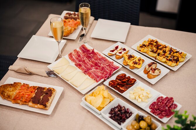Sagrada Familia Jamon & Tapas Tasting Experience - Meeting and Pickup Details