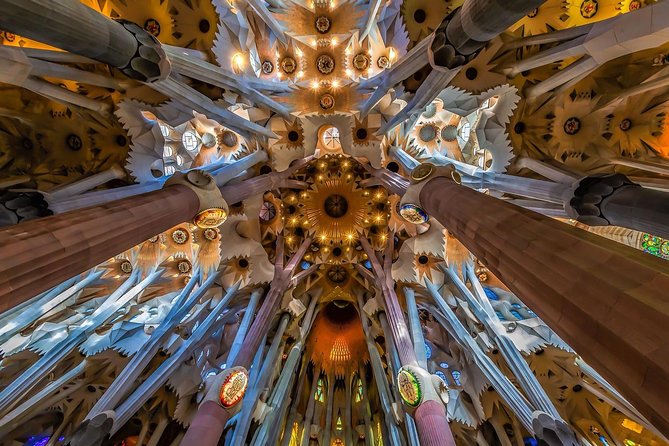 Sagrada Familia & Montserrat Small Group Tour With Hotel Pick-Up - Traveler Photos and Tips