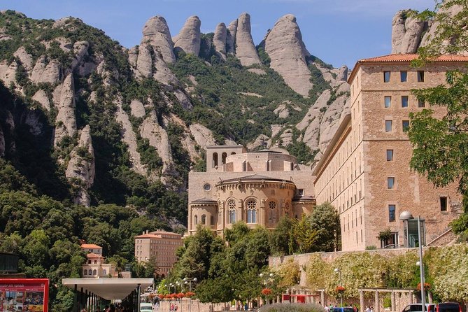 Sagrada Familia & Montserrat Small Group Tour With Hotel Pick-Up - Common Questions