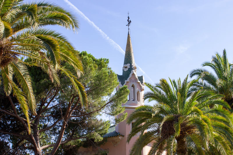 Sagrada Familia & Park Guell Tour with Transport - Before you set off from Carrer de Nàpols