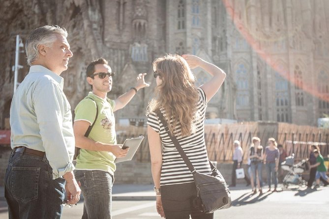 Sagrada Familia Private Guided Tour With Skip the Line Tickets - Overview of the Tour