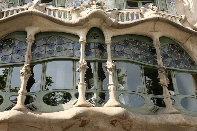 Sagrada Familia Private Tour - Unlock the Mysteries of Gaudi - Unveiling the Intricate Details of Gaudis Design