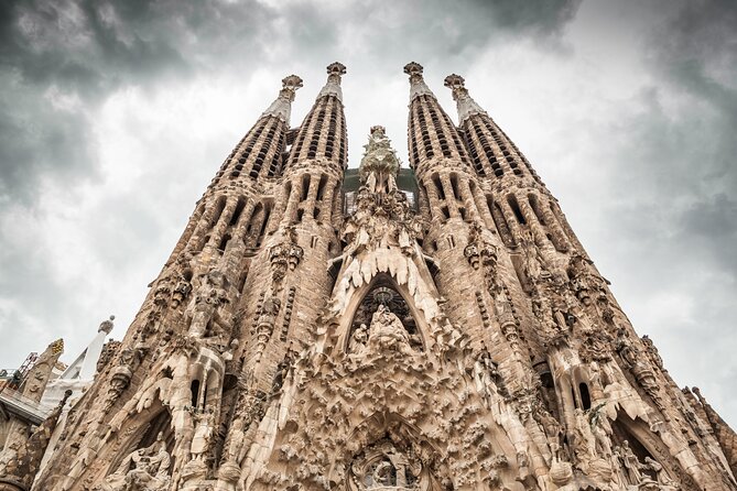 Sagrada Familia Small Group Tour With Optional Tower Access - Common Questions