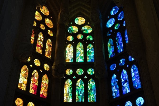 Sagrada Familia Small Group Tour With Skip the Line Ticket - Overall Experience