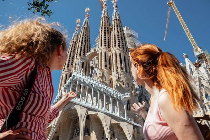 Sagrada Familia & Surroundings Private Tour With Local Guide - Additional Information