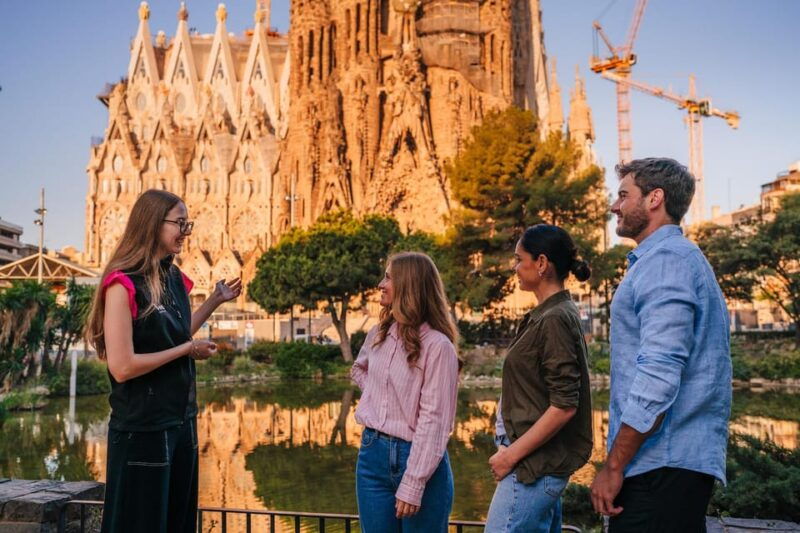 Sagrada Familia With Official Guide & Fast-Track Entry - Good To Know