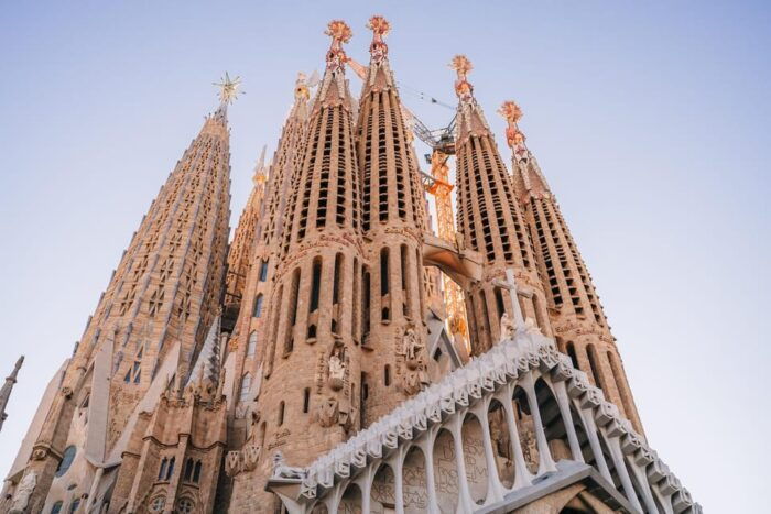 Sagrada Familia With Official Guide & Fast-Track Entry - Symbolism and Iconography
