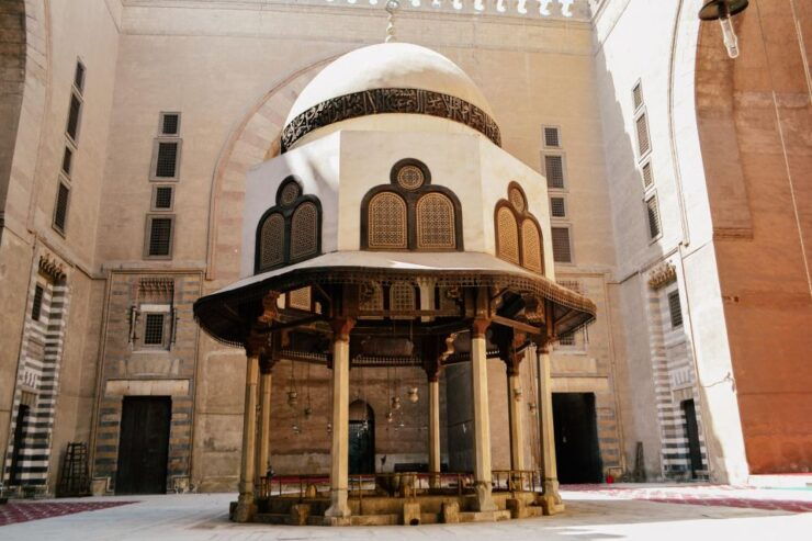 Sahl Hasheesh: 2-Days Cairo and Giza Top Attractions Tour - Inclusions and Language Options