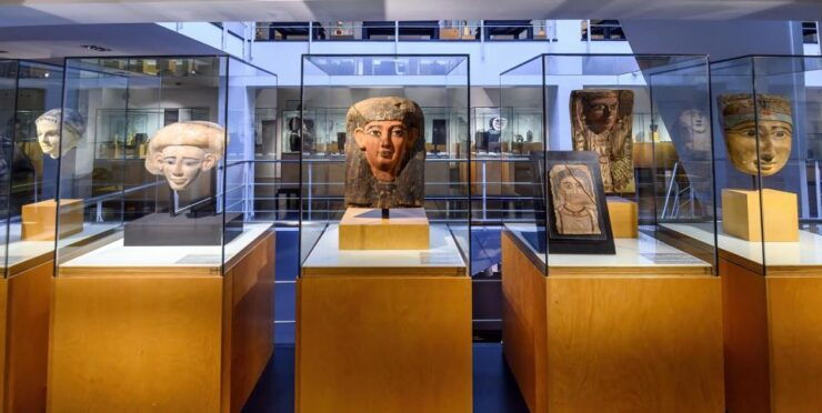 Sahl Hasheesh: Cairo & Giza Pyramids, Museum & Nile Boat - Languages & Guide