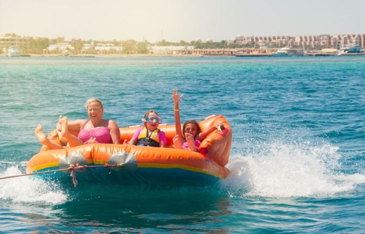 Sahl Hasheesh: Dolphin Watching Boat Tour With Snorkeling - Tour Highlights