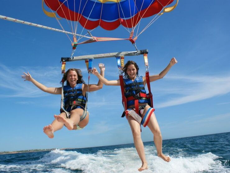 Sahl Hasheesh: Glass Boat and Parasailing With Watersports - Glass Boat Experience