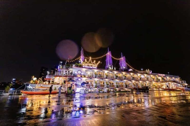 Saigon by Night on Cruise With Buffet Dinner - Good To Know