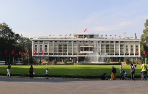 Saigon City Tour From Phu My Port by Private Car - What to Expect During the Tour