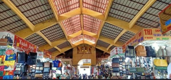 Saigon City Tour From Phu My Port by Private Car - Local Cuisine Experience