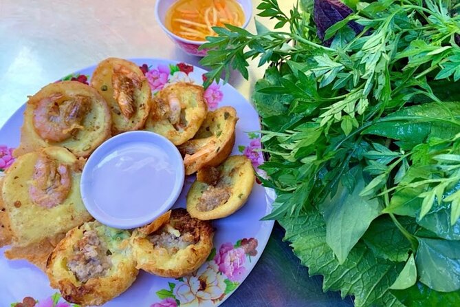 Saigon Evening Walking Street Food Tour - Expert Guides