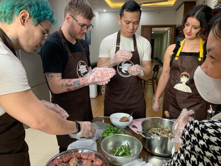 Saigon: Exciting Cultural Exchange Tour With Cooking Class - Detailed Itinerary
