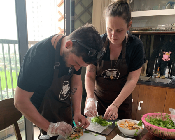 Saigon: Exciting Cultural Exchange Tour With Cooking Class - Tips for Participants