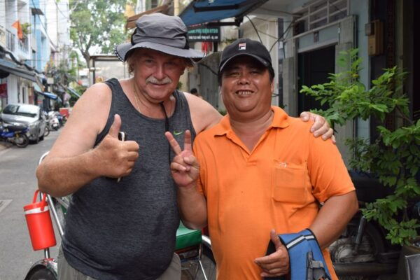 Saigon: Half-Day Guided City Tour and Jade Emperor Pagoda - Explore the War Remnants Museum