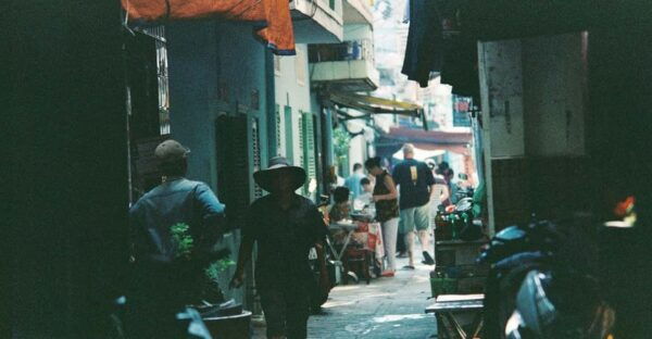 Saigon: Hidden Gems and Coffee With Local Student - Booking and Cancellation Policy