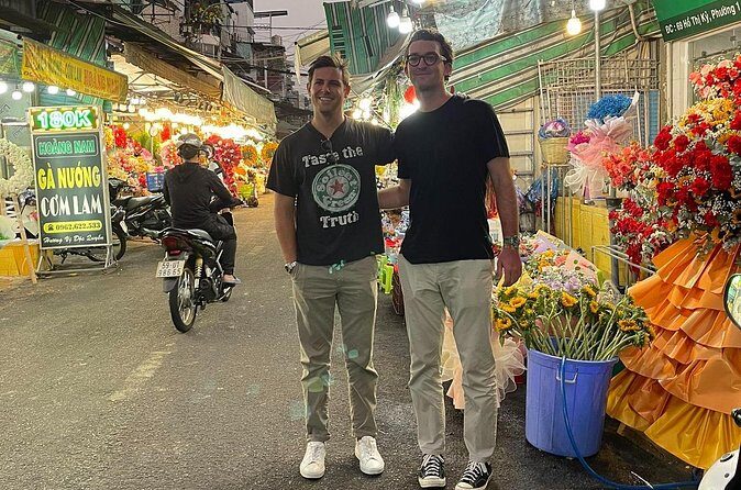 Saigon Local Food Night Tour - Food and Drink Details