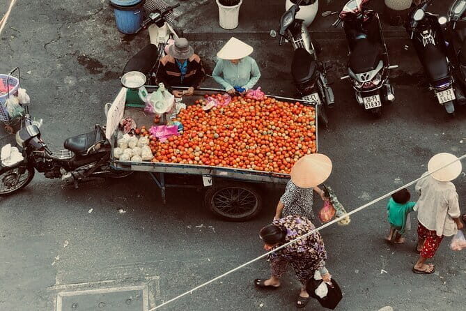 Saigon Local Sightseeing Free Walking Tour - Introduction