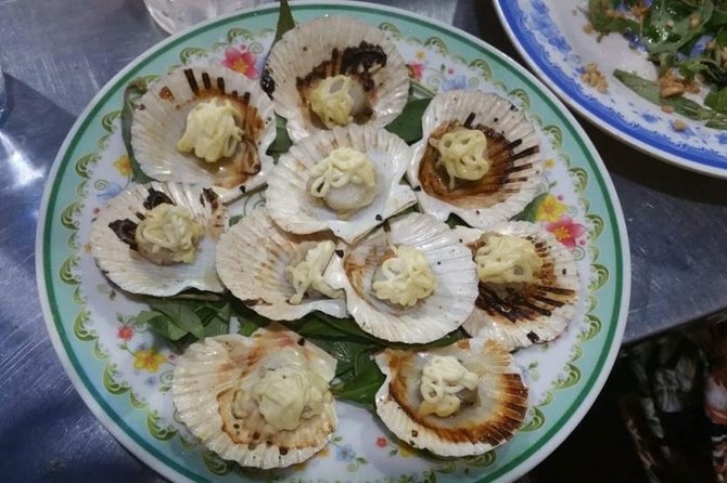 Saigon Night Walking Local Street Food Tour With Local Student - Positive Reviews and Affordable Pricing