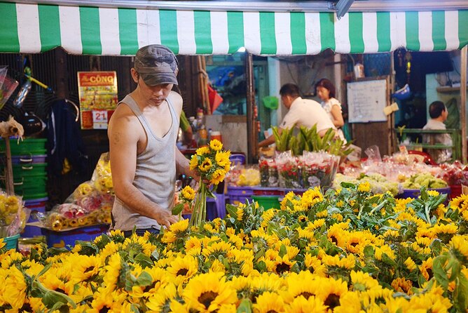 Saigon Nightlife Half-Day Tour by Vintage Vespa - Tour Highlights and Itinerary