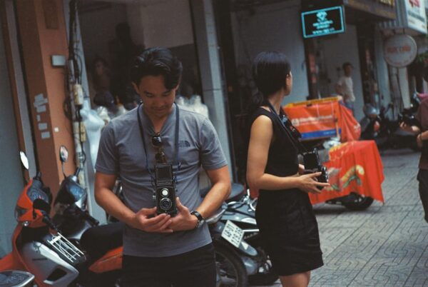 Saigon: Photowalk With a Vintage Analog Camera - Engaging With the Local Community