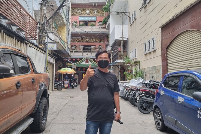 Saigon Private Walking Food Tour With Thirteen Tastings - Tour Duration
