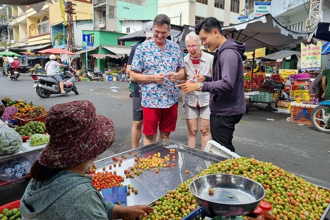 Saigon Private Walking Food Tour With Thirteen Tastings - Reviews and Ratings