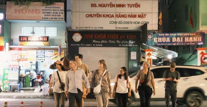 Saigon: Street Food Tour and The Local Life - Signature Dishes to Try