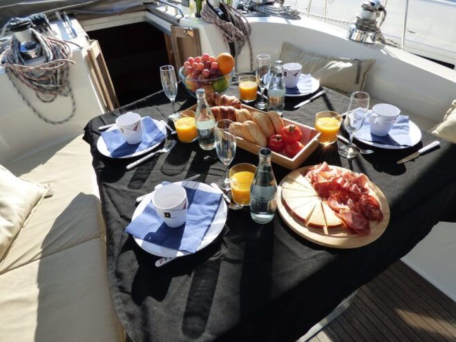 Sail and Breakfast Experience Barcelona - Meeting Point Location