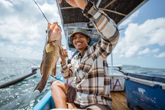 Sail and Catch Boat fishing Tour of the Coast of Kota Kinabalu - Sail and Catch Boat Fishing Tour of the Coast of Kota Kinabalu: A Practical and Authentic Adventure