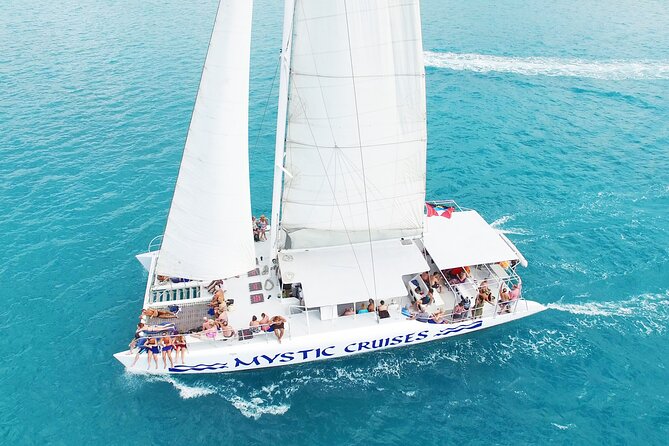 Sail and Snorkel in Cades Reef - Itinerary and Activities
