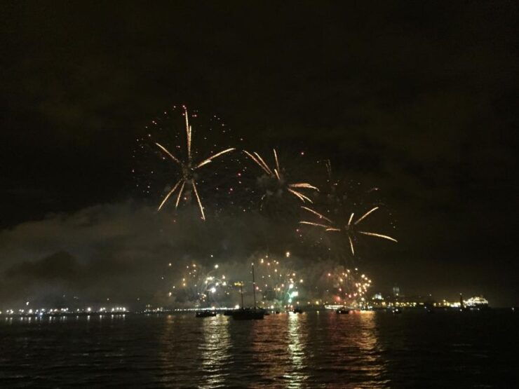Sail Into 2025: Lisbon Fireworks From the River - Experience Highlights
