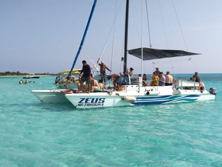Sail to El Cielo Reef by Catamaran With Beach Break - Activity Details
